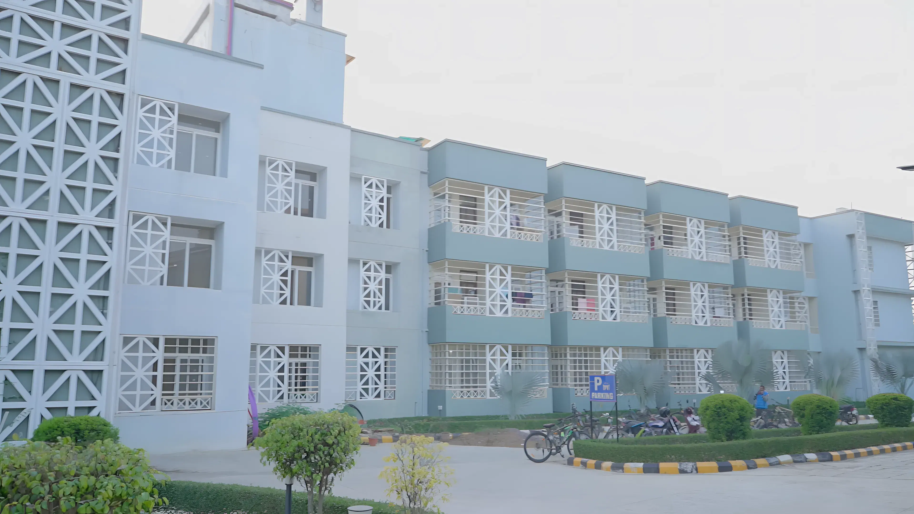 IIM Lucknow academic infrastructure photo 11